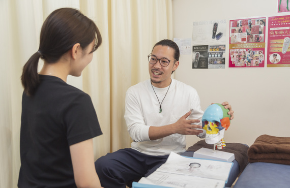  気になる顔の歪みに特化した小顔矯正│四条の小顔矯正なら信頼と実績のあるシンメトリー四条烏丸店
